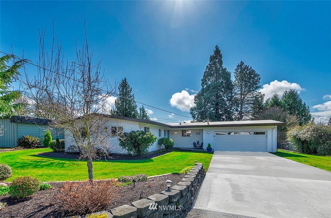 11015 294th Street - Photo 1