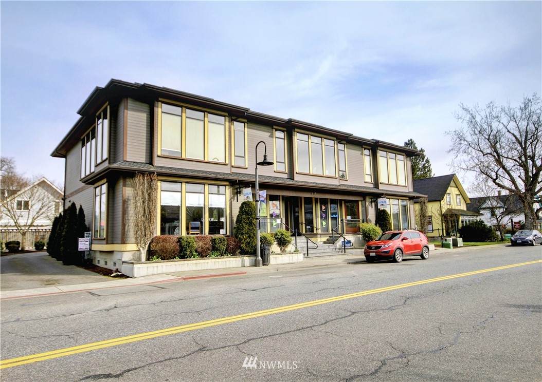511 Morris Street - Photo 1