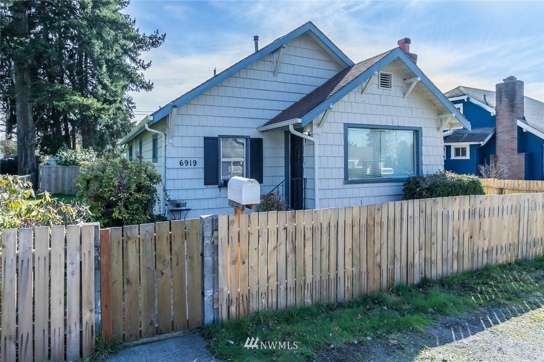 6919 Stevens Street - Photo 1