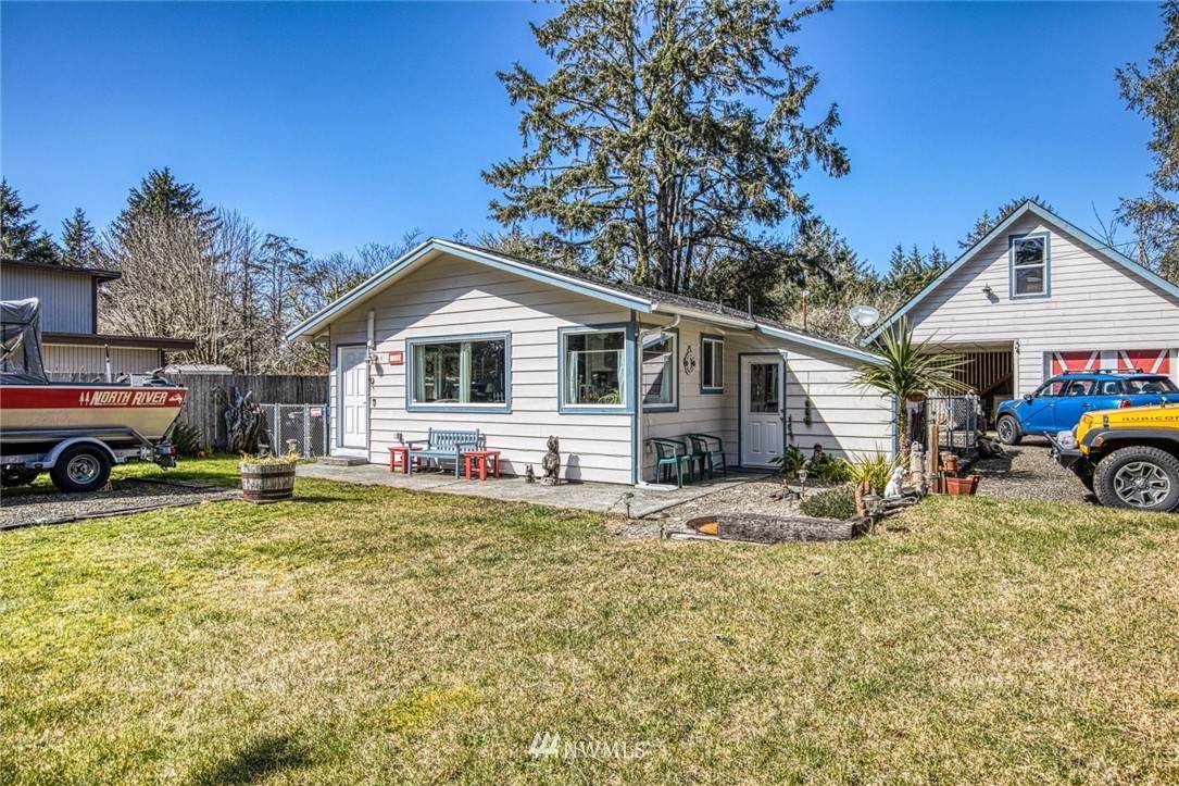 160 Cloquallum Street - Photo 1