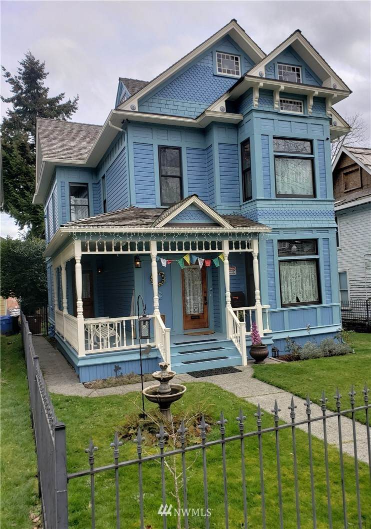 605 G Street - Photo 1