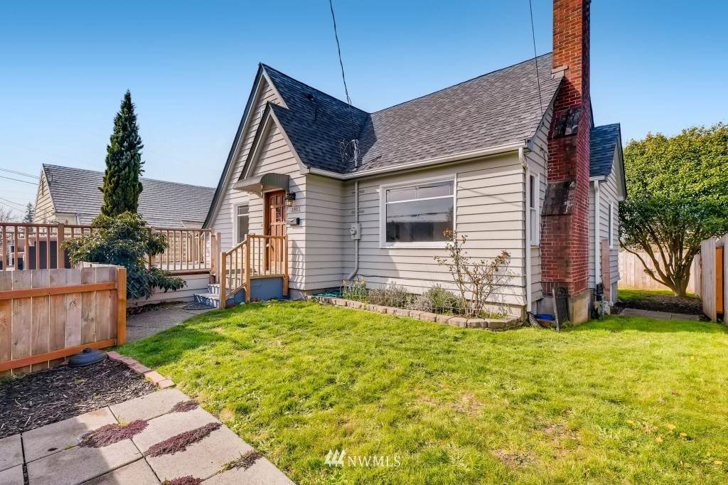 1105 Naval Avenue - Photo 1
