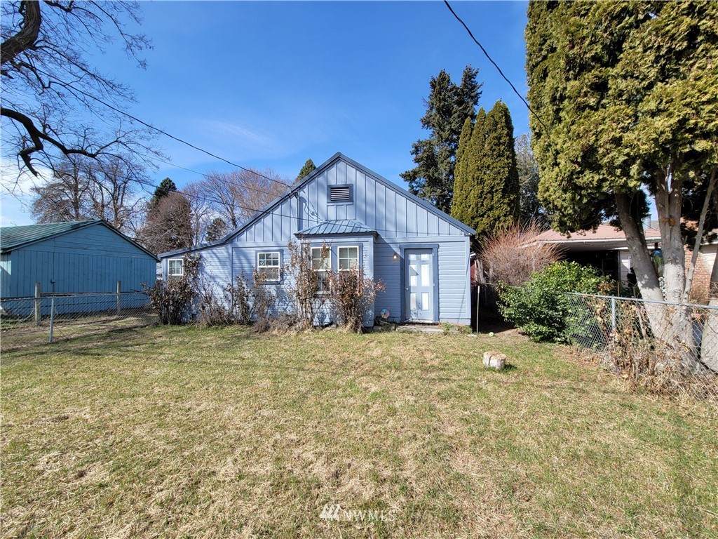 314 Locust Avenue - Photo 1