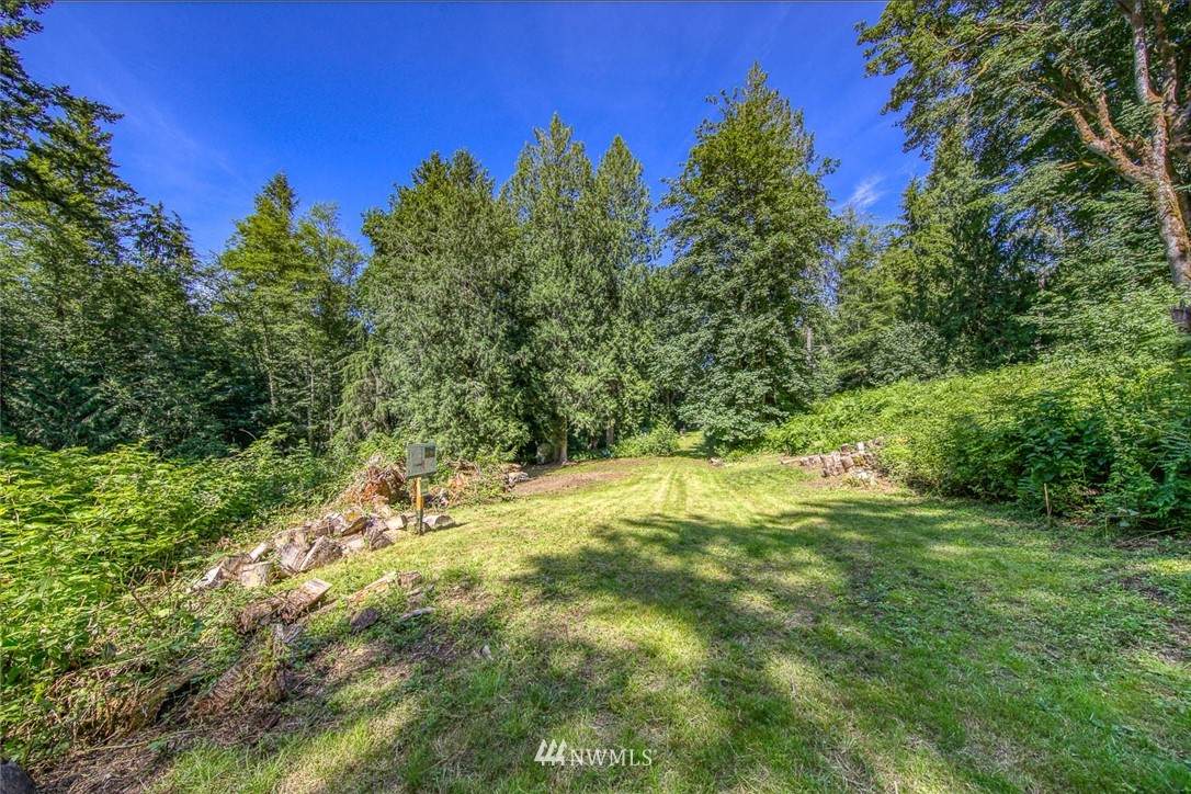 5865 Old Woods Lane - Photo 1