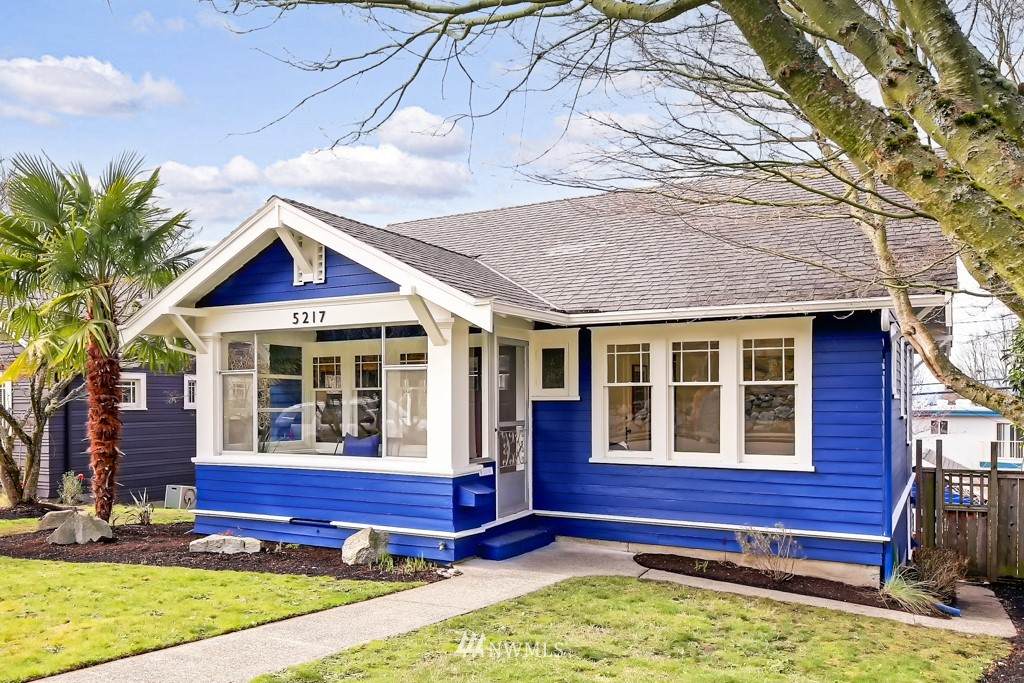 5217 42nd Avenue - Photo 1