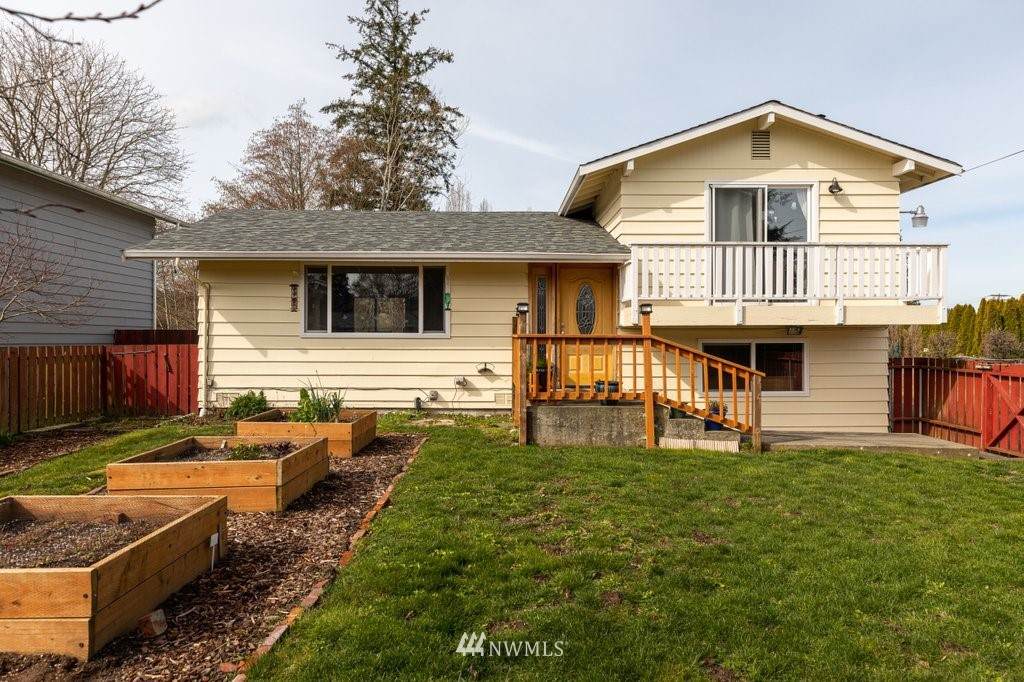 4010 R Avenue - Photo 1