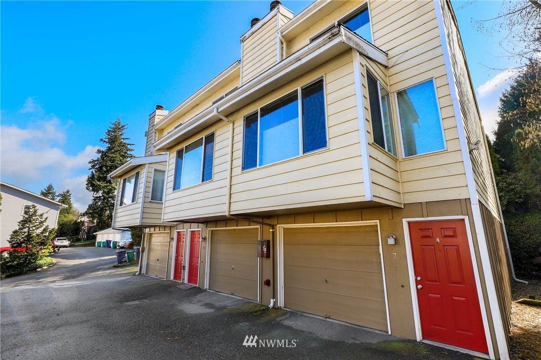 11802 98th Avenue - Photo 1