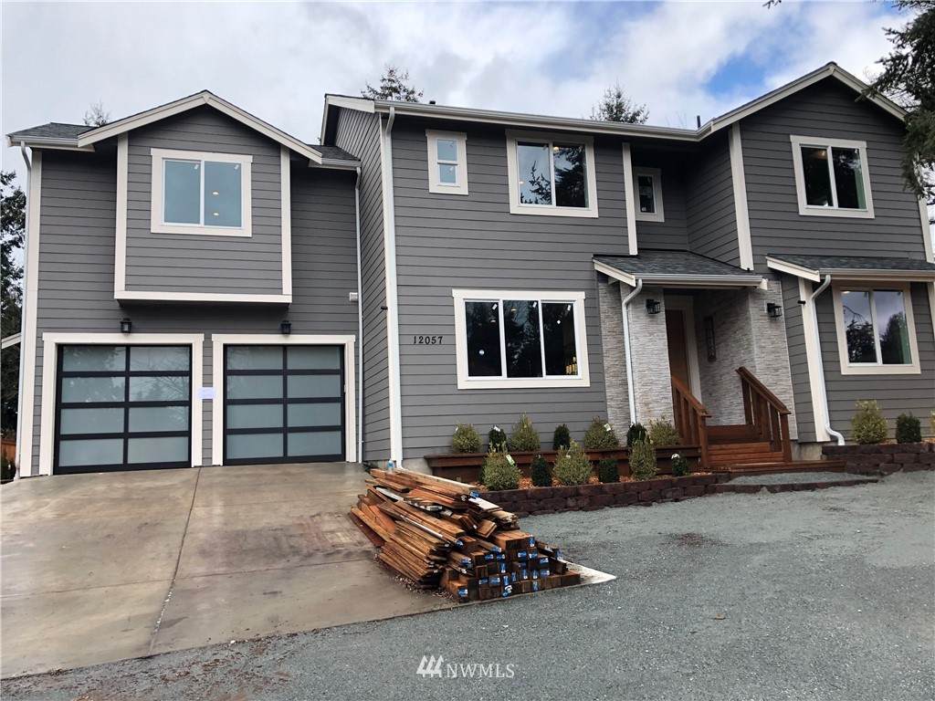12057 8 Avenue - Photo 1