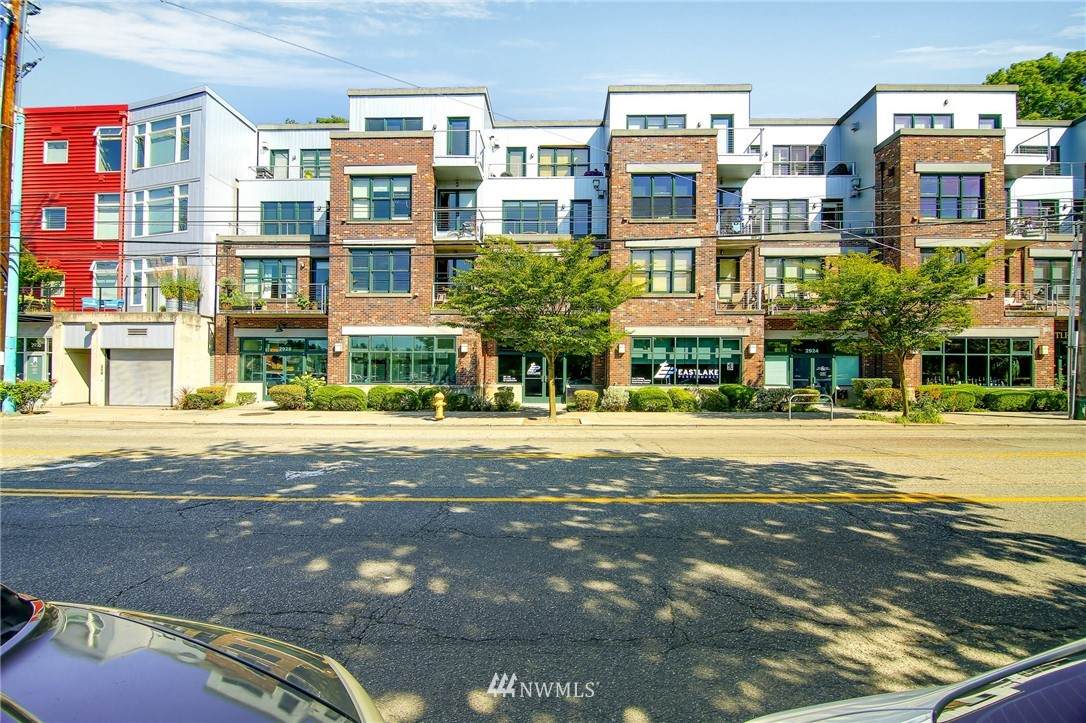 2920 Eastlake Avenue - Photo 1
