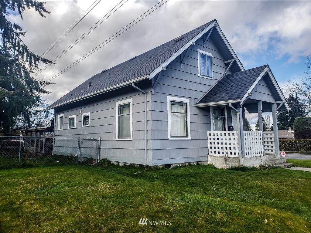 7202 Tacoma Avenue - Photo 1