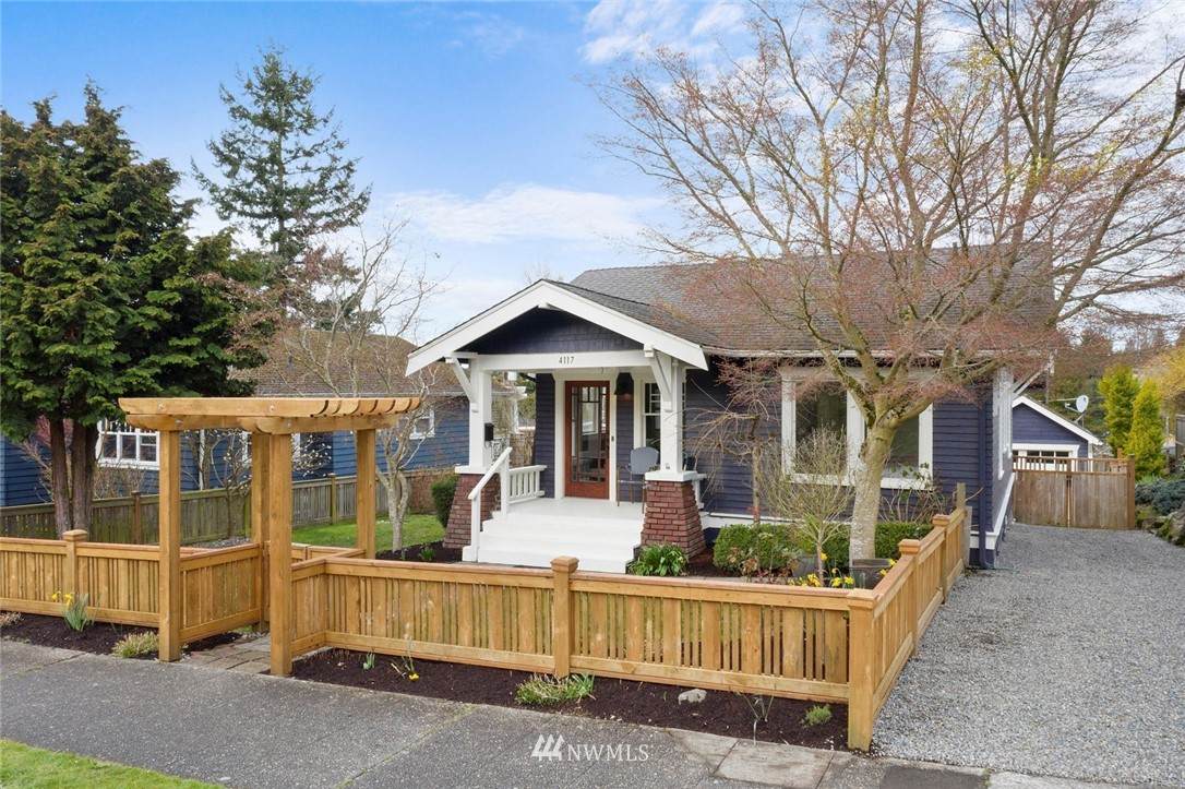 4117 45th Avenue - Photo 1