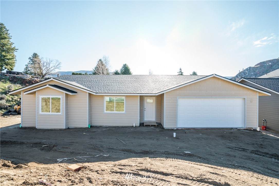 10008 Saska Way - Photo 1