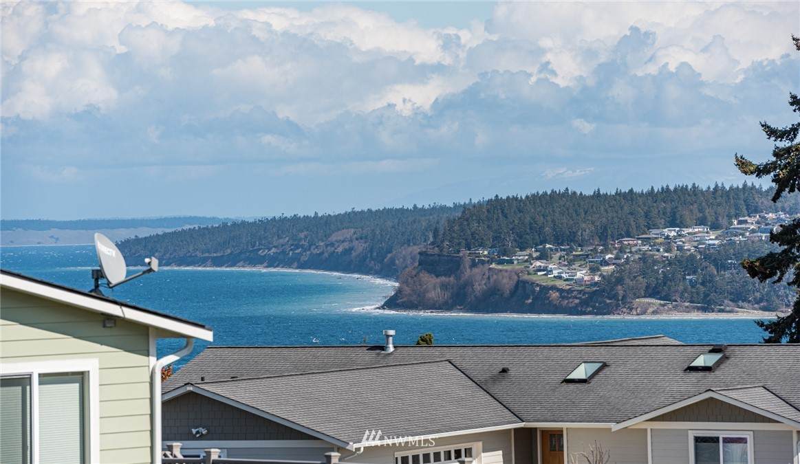 999 Rhododendron Drive - Photo 1