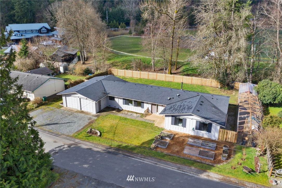 8625 307th Avenue - Photo 1
