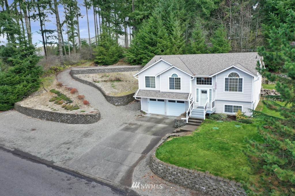 10802 193rd Avenue - Photo 1