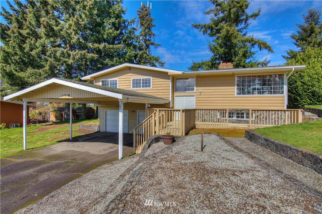 11016 297th Street - Photo 1