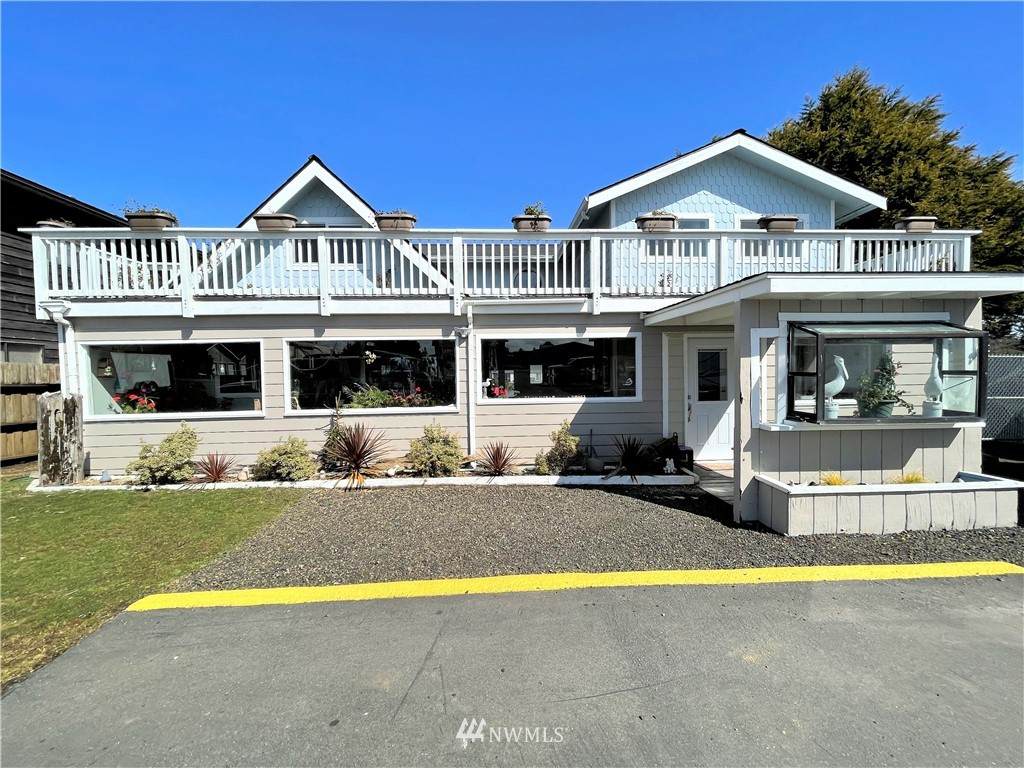 952 Point Brown Avenue - Photo 1