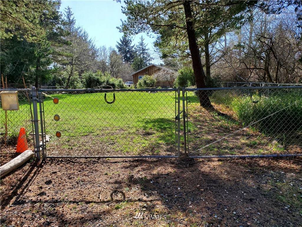 813 Mt. Olympus Avenue - Photo 1