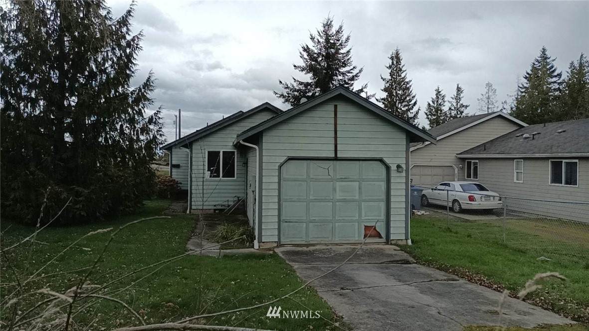 740 8th Street - Photo 1