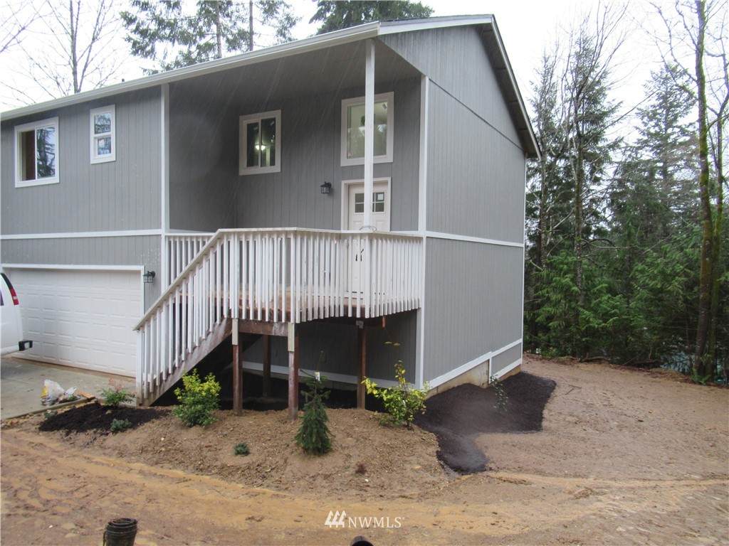 251 Larson Boulevard - Photo 1