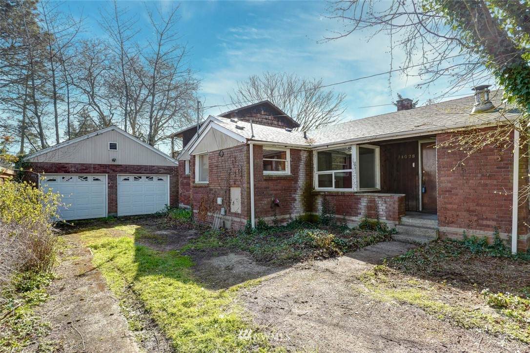 14028 Corliss Avenue - Photo 1