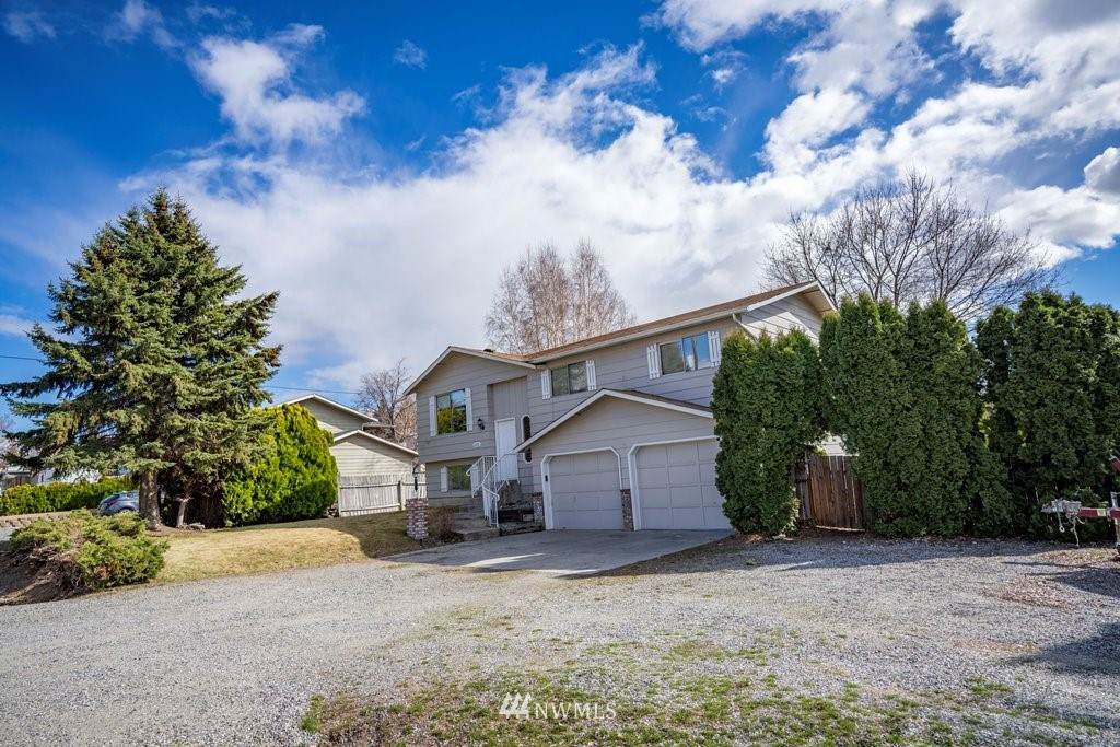 1572 2nd Street - Photo 1