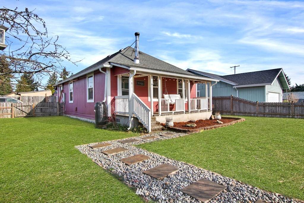 181 Pershing Avenue - Photo 1