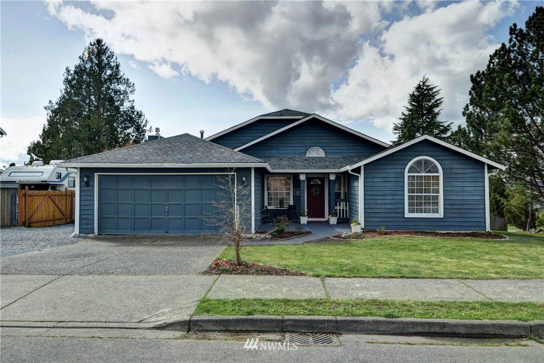 7008 70th Ave Ne - Photo 1