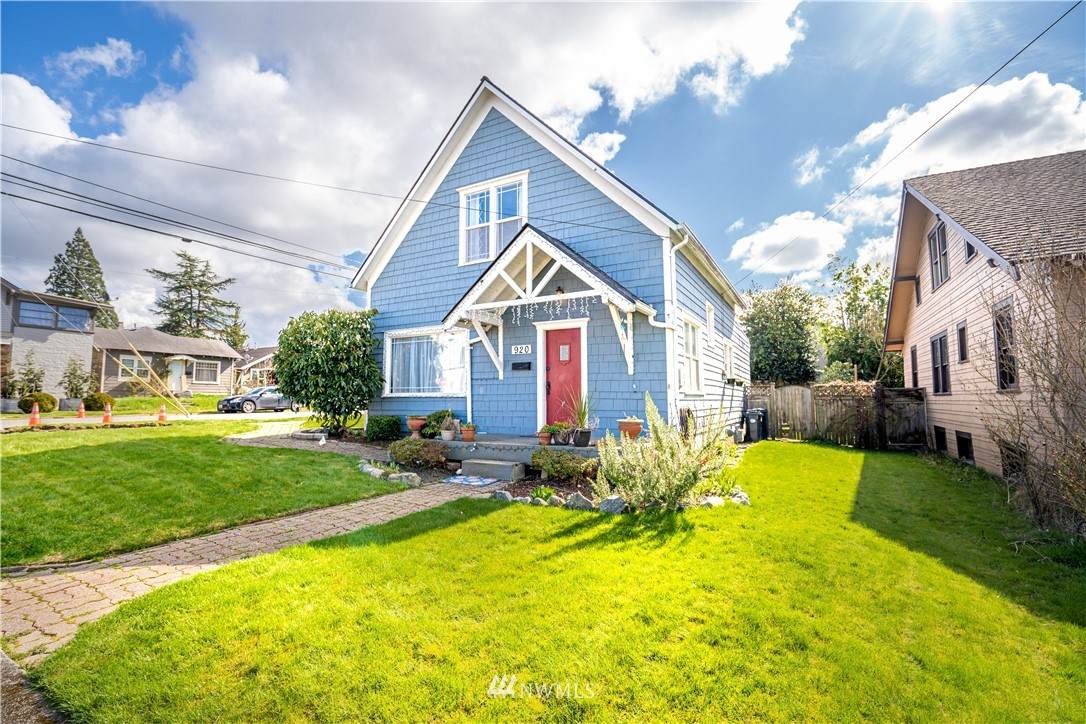 920 Division Street - Photo 1