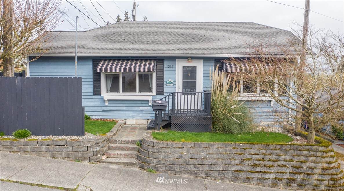 1311 39TH Street - Photo 1