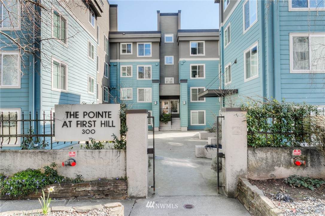 300 10th Avenue - Photo 1