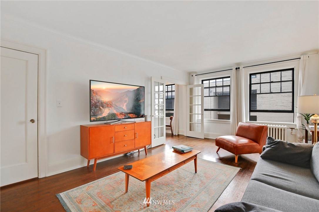 321 Boylston Avenue - Photo 1