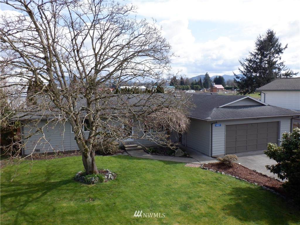 14807 Valley View Drive - Photo 1