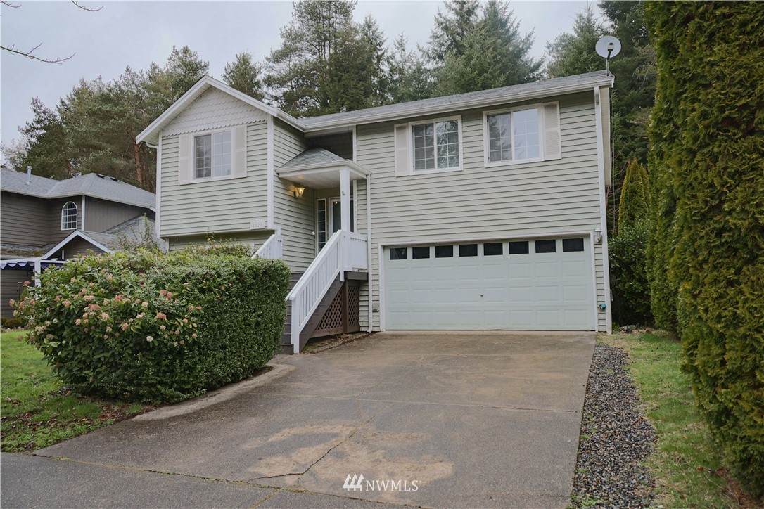 4820 50th Avenue - Photo 1