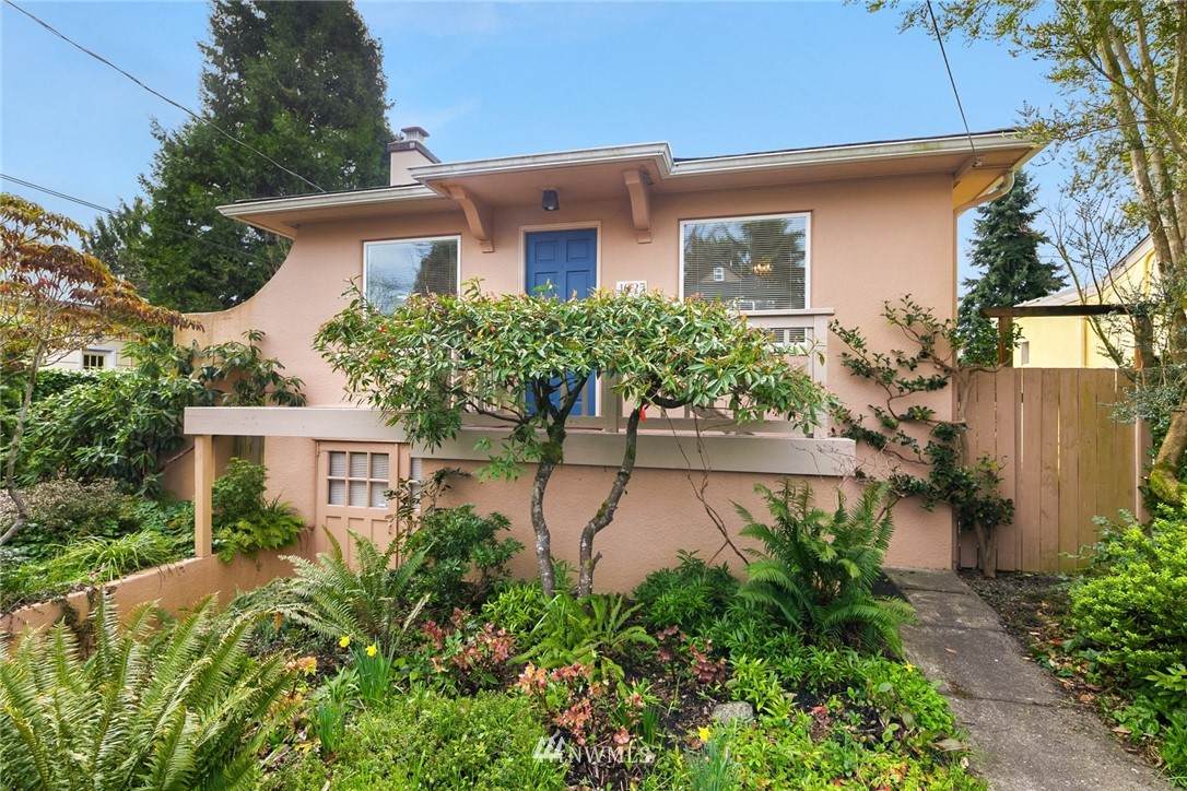4025 57th - Photo 1