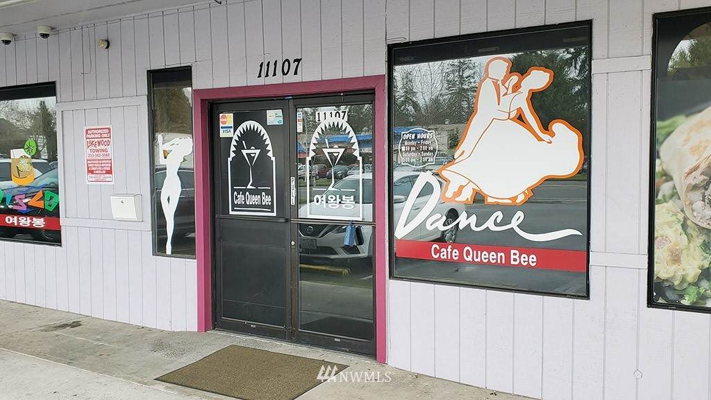 11107 Pacific Highway - Photo 1