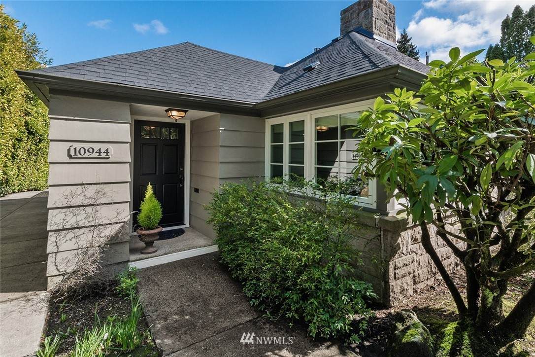 10944 23rd Avenue - Photo 1