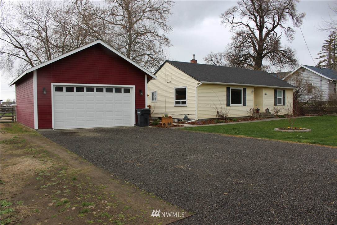 671 Evans Avenue - Photo 1