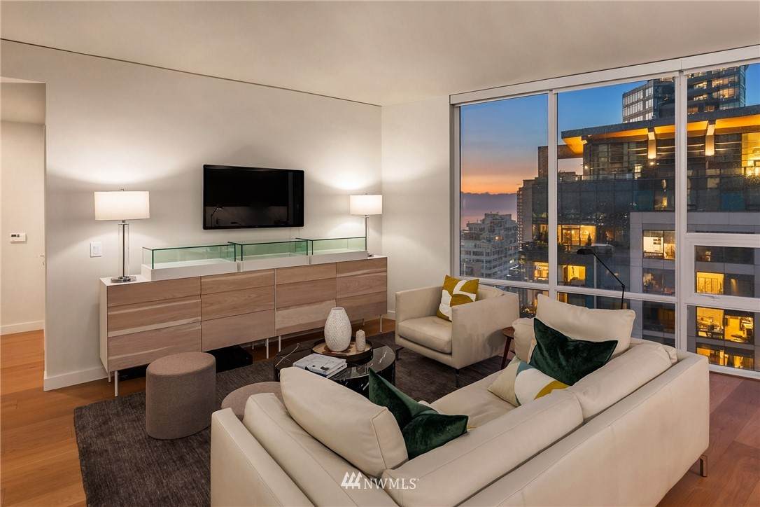 121 Stewart Street - Photo 1