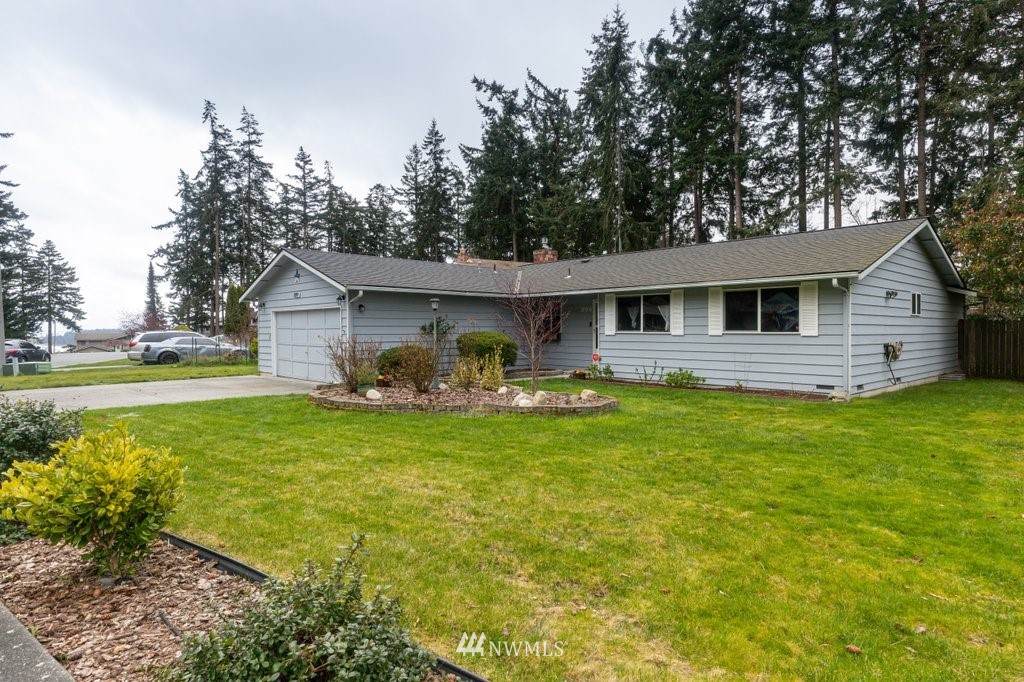 899 13th Avenue - Photo 1