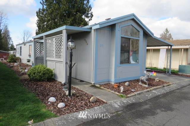 707 37th Street - Photo 1