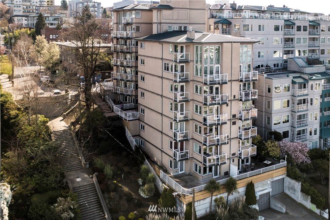 311 Republican Street - Photo 1