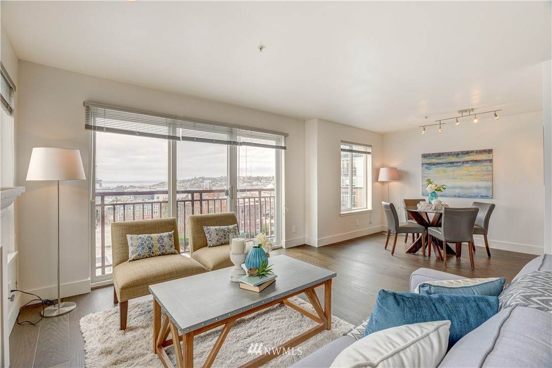 1711 Olive Way - Photo 1