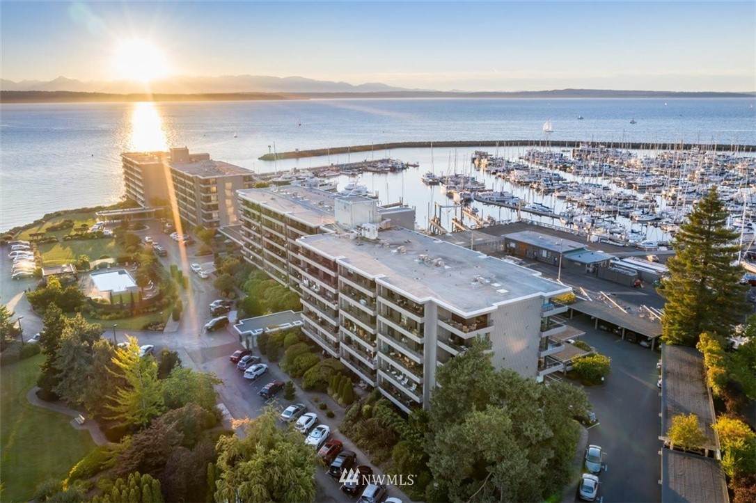6535 Seaview Avenue - Photo 1