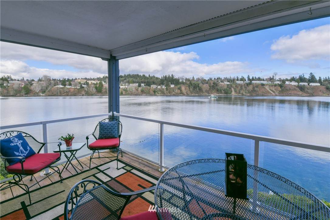 1610 Park Avenue - Photo 1