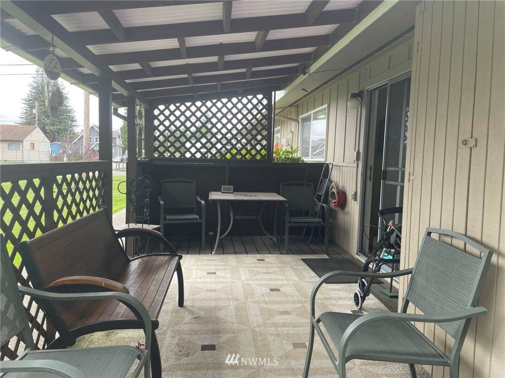 332 Seventh Place - Photo 1