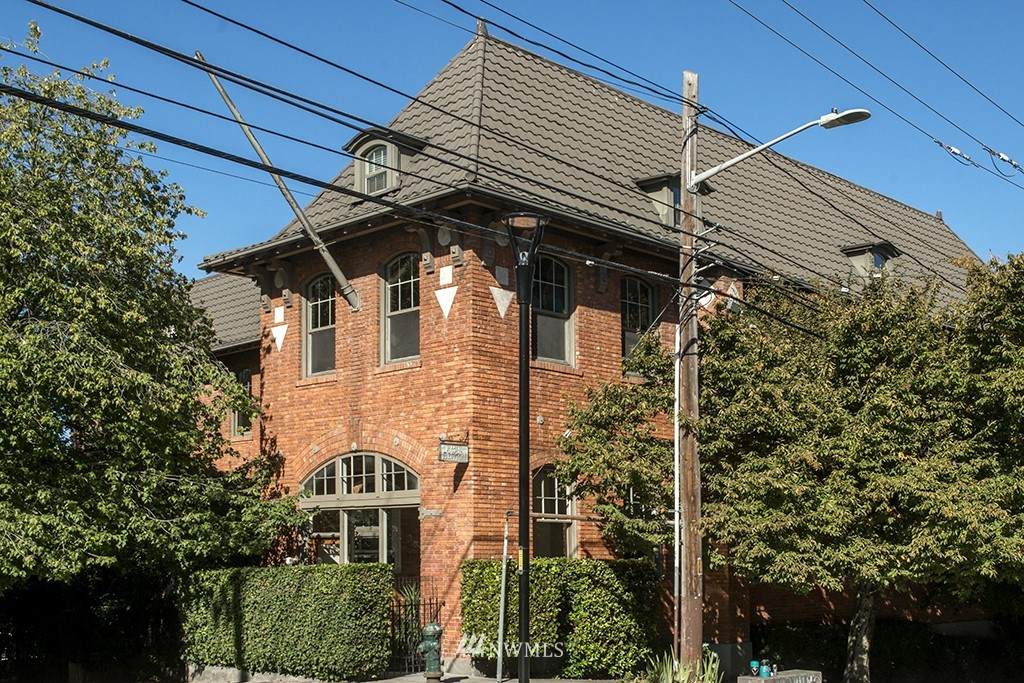 1406 Harvard Avenue - Photo 1
