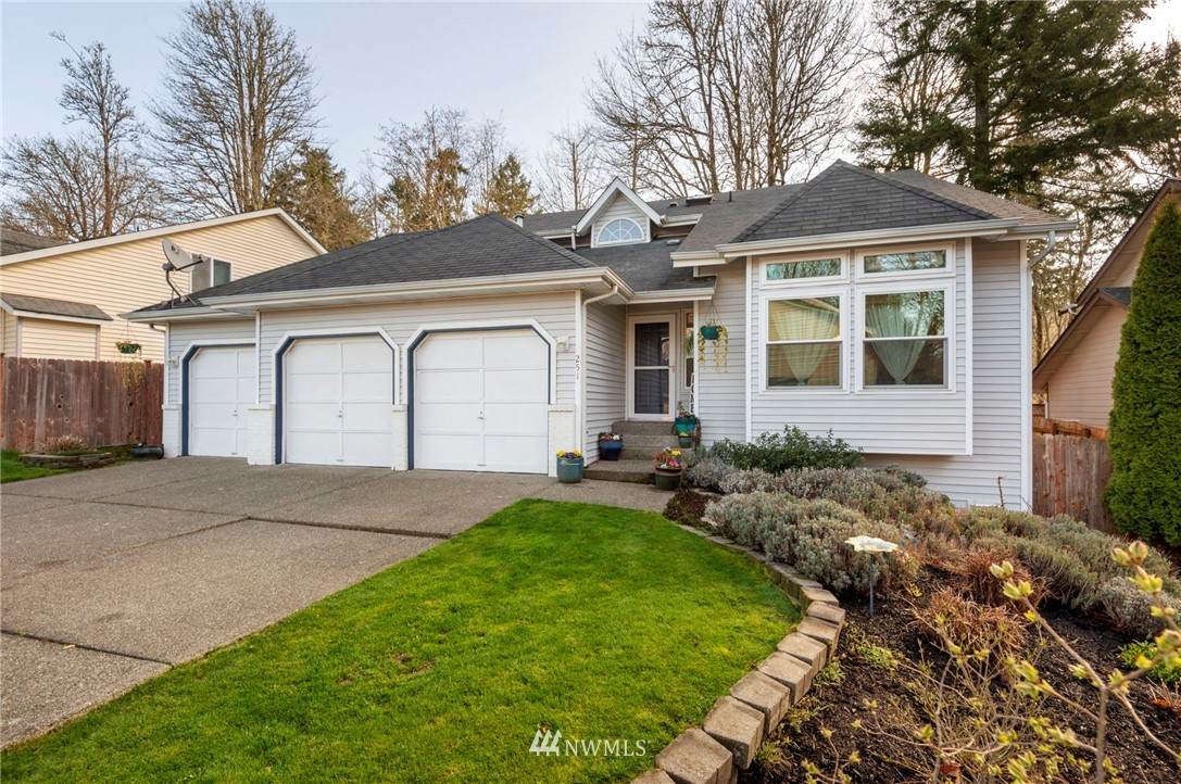 251 Baycrest Court - Photo 1