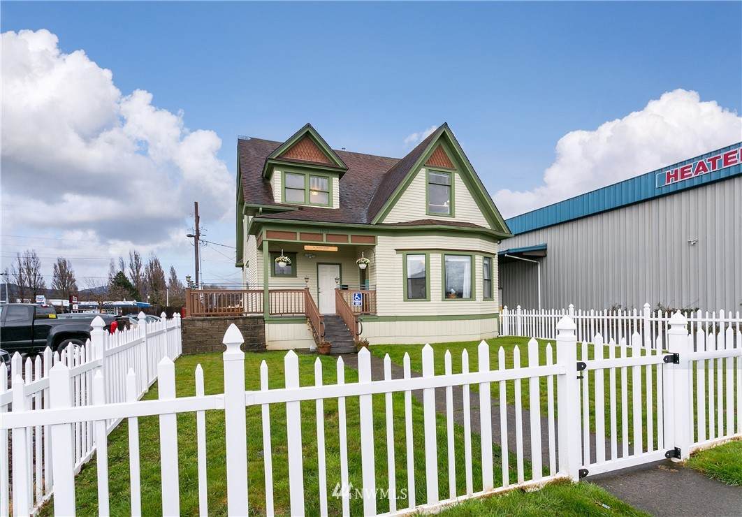 1922 James Street - Photo 1