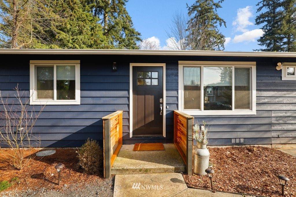 4717 121 Place - Photo 1